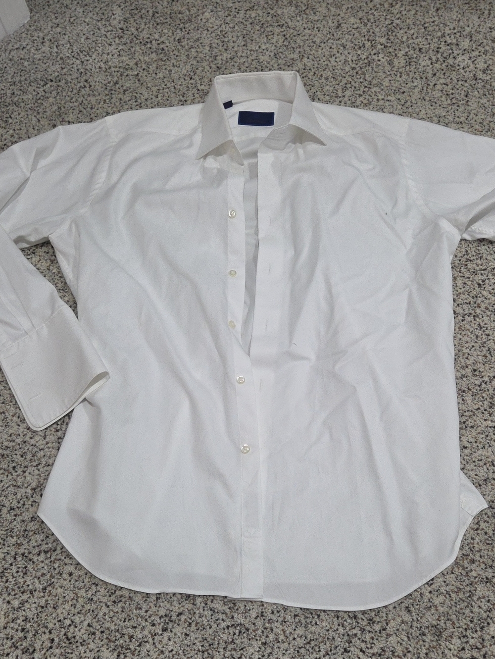 Like New David Donahue White Men's Dress Shirt with Spread Collar